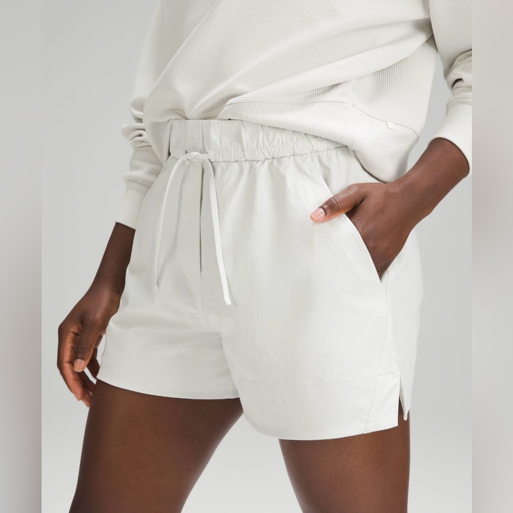 Lululemon Bone Cinchable Waist High-Rise Woven Short NWT W7CPGS SOLD OUT ONLINE
